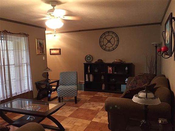 4th image of 3209 Phoenix Dr