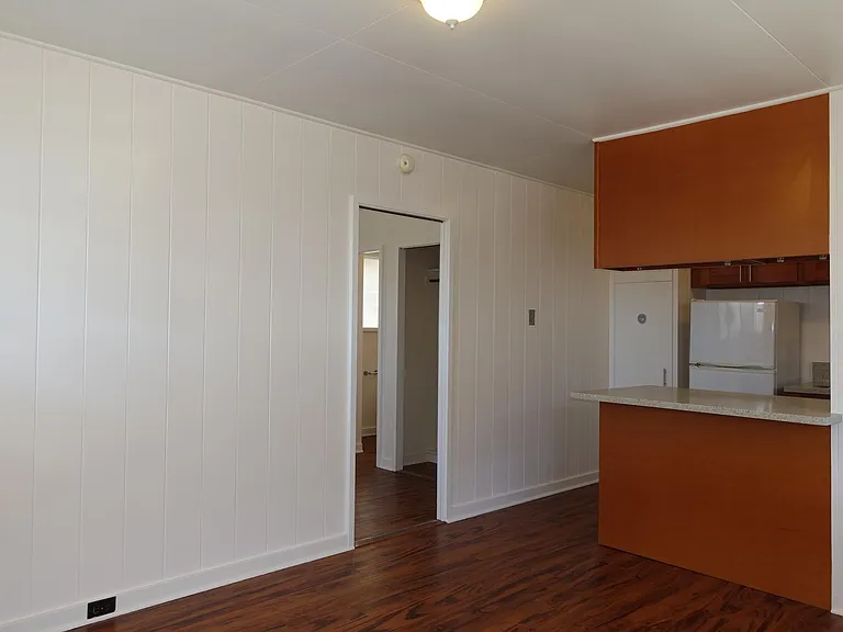 1328 N School St #1 — Photo 10