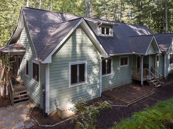 2nd image of 292 Blue Gate Ln