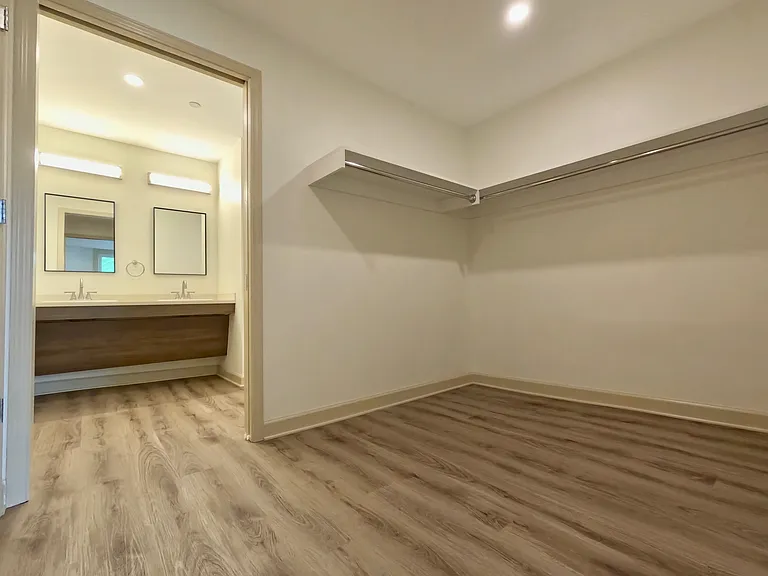 406 Delaware Ave #202 — Photo 15