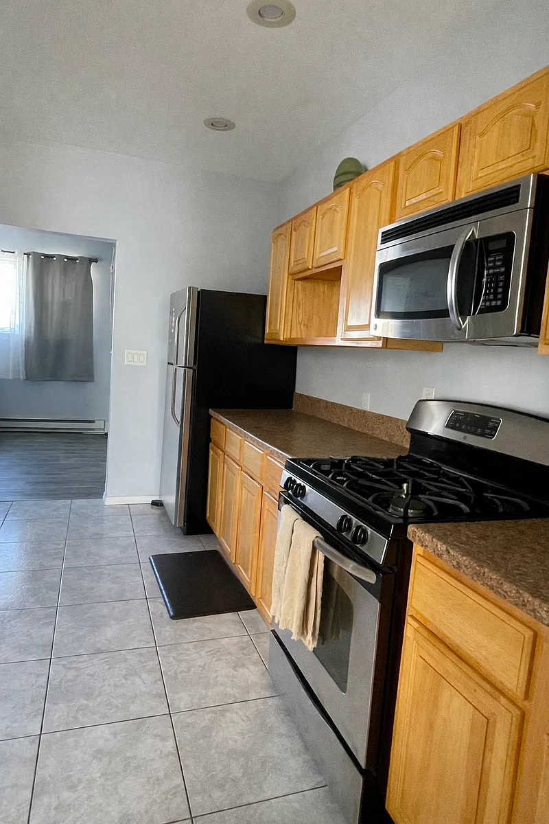 Virtually staged - 82-84 Maple Ave