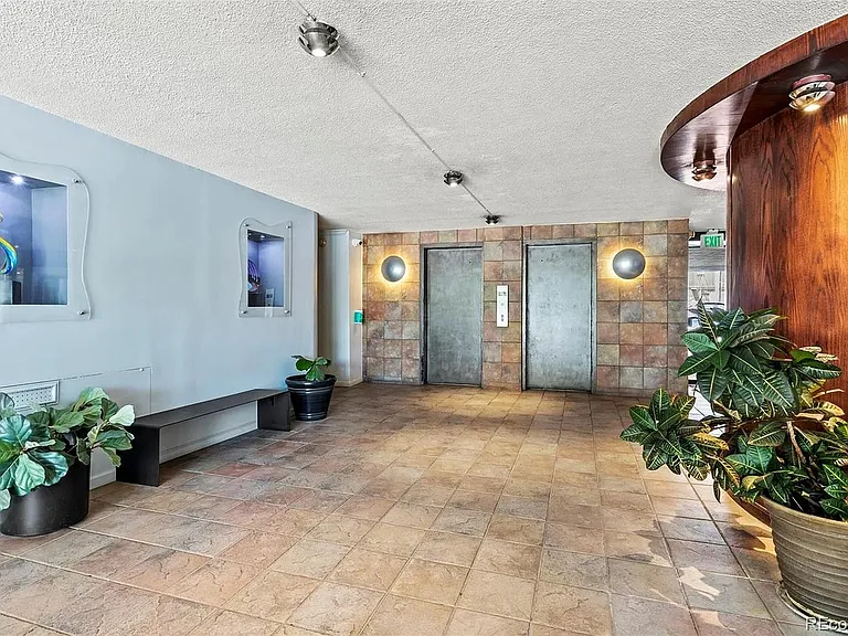 909 Logan St #6G — Photo 24