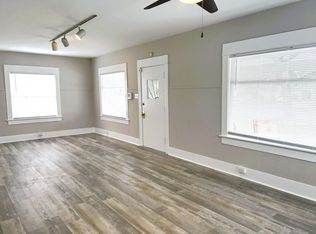 520 W 3rd St, Tustin, CA 92780