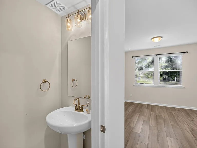 5339 Cardinal Crest Blf — Photo 9