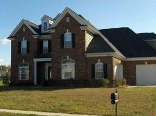 9707 Royal Coloney Dr, Matthews, NC 28173