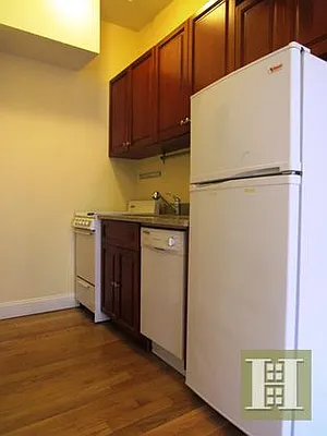 Rented by Halstead Real Estate | media 34