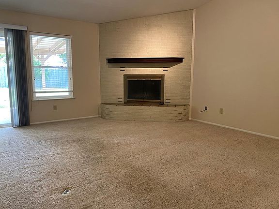 3rd image of 123 Crestwood Dr