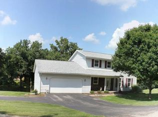 13563 Treva Dr, Morrison, IL 61270