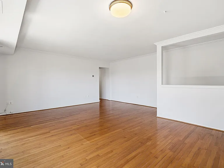 3240 S 28th St #403 — Photo 19