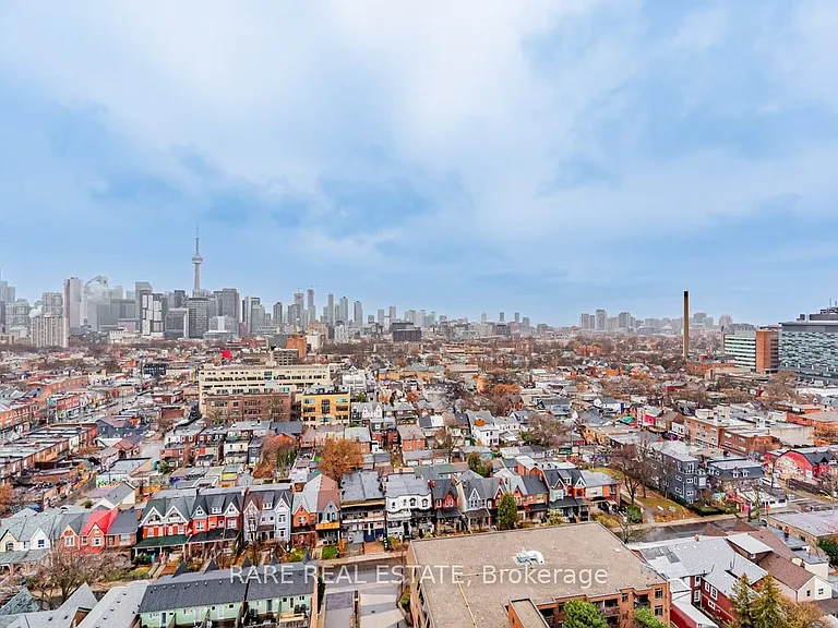297 College St #Penthouse 5 — Photo 50