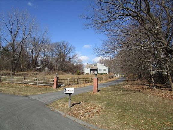 2nd image of 134 Bonnie Brae Ct