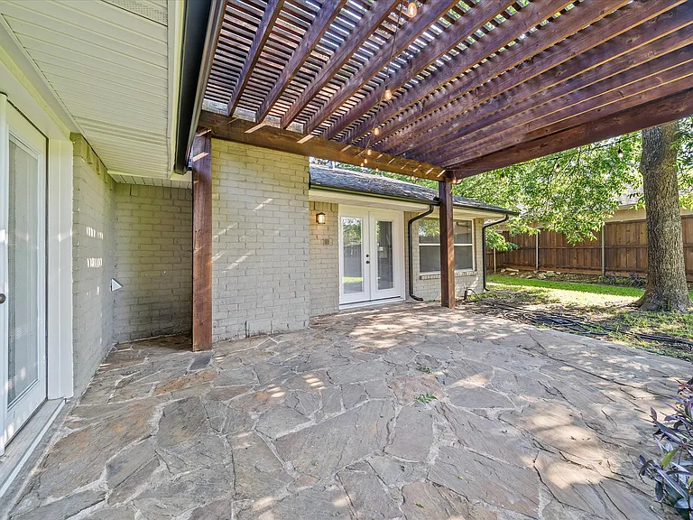 12408 Cedar Bend Dr — Photo 36