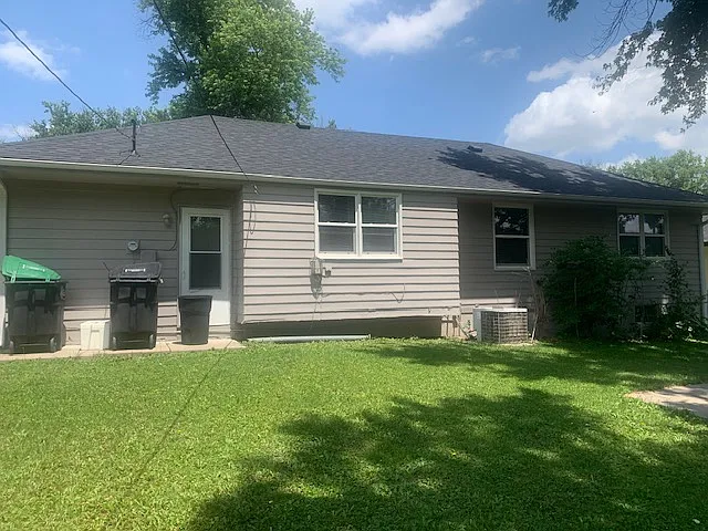 9023 Nina St — Photo 16