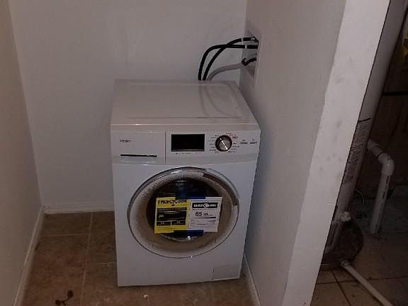 2nd image of 1642 N Campbell Ave #1L