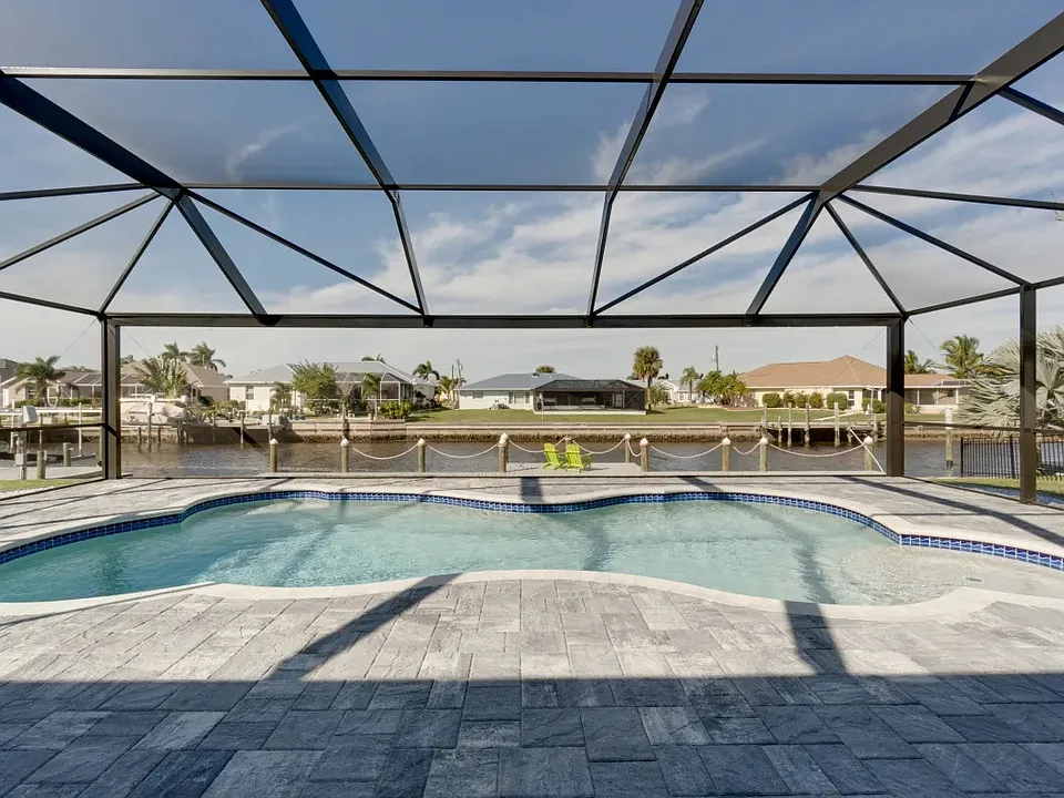 5201 Forbes Ter