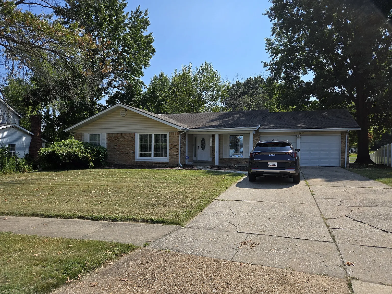 1762 Vista Ridge Ln photo 1