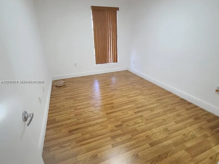 2500 SW 6th St #303 — Photo 6