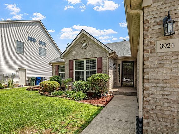 2nd image of 3924 Hollyberry Ln