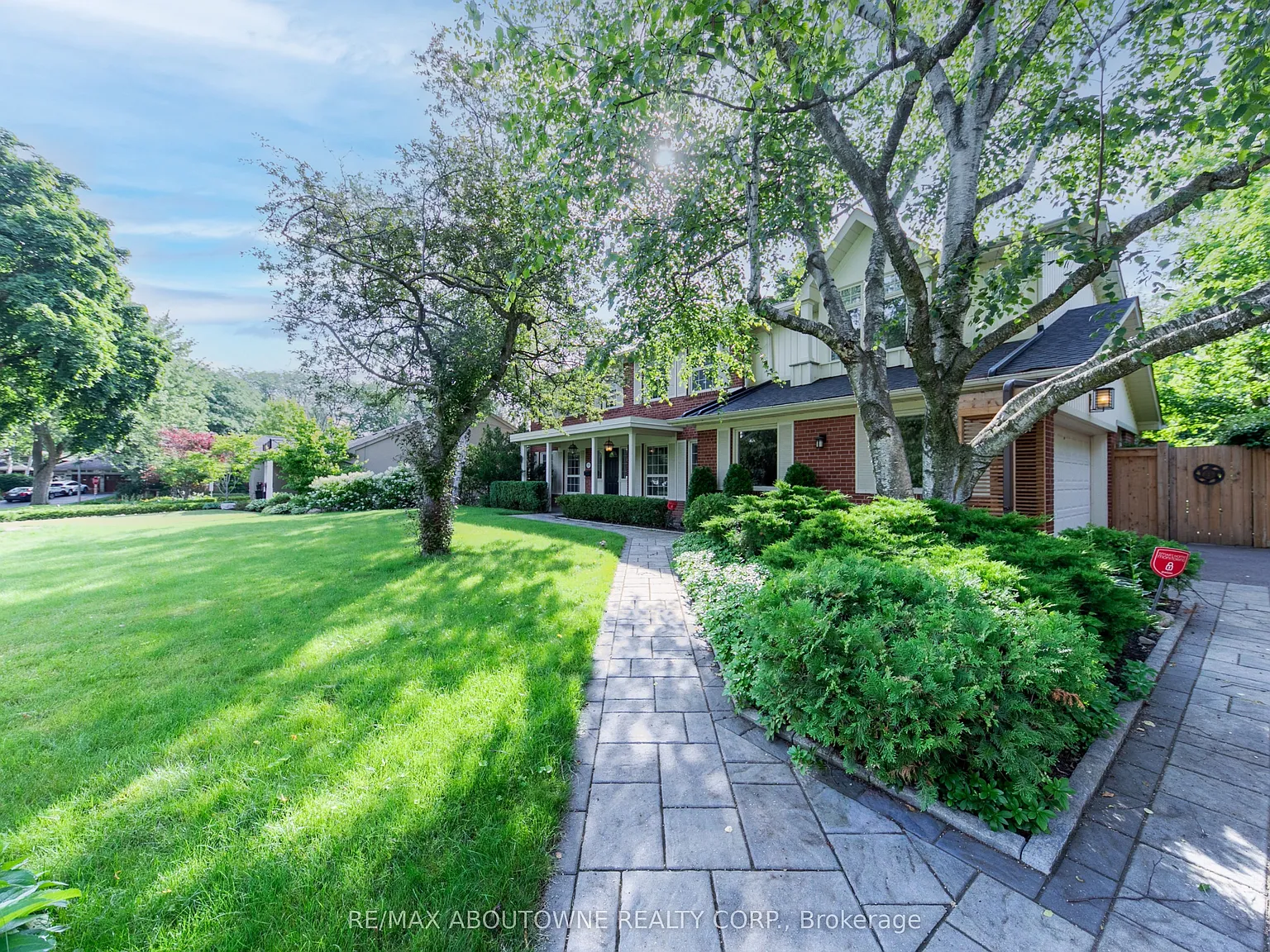 4 bed, $8,600 — Photo 2