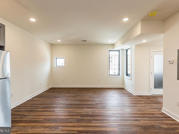 3rd image of 2411-19 Kensington Ave Unit 409