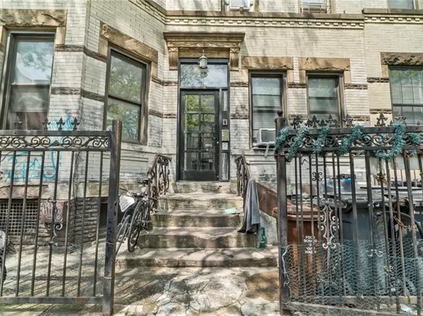 1499 Dekalb Avenue image 1 of 3