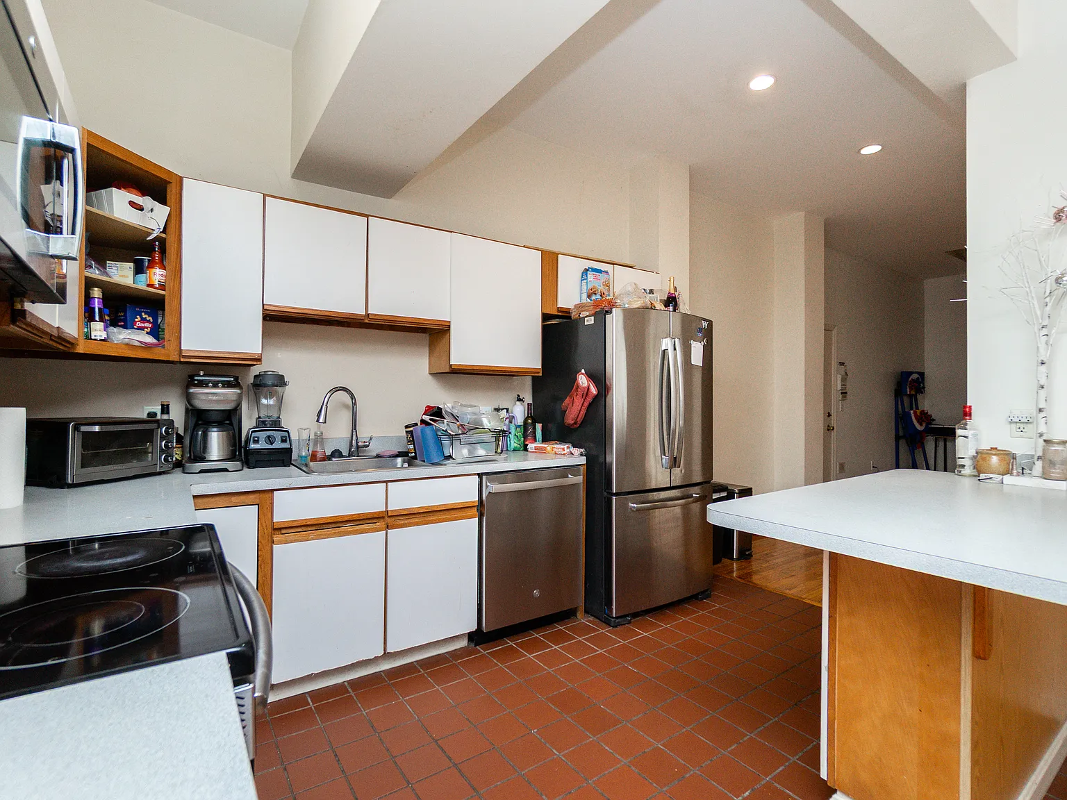 5 bed, $10,499 — Photo 3