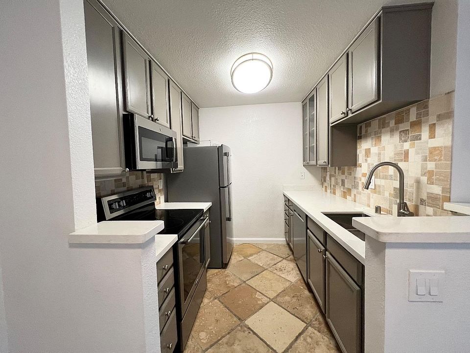 1st image of 686 Teatree Ct