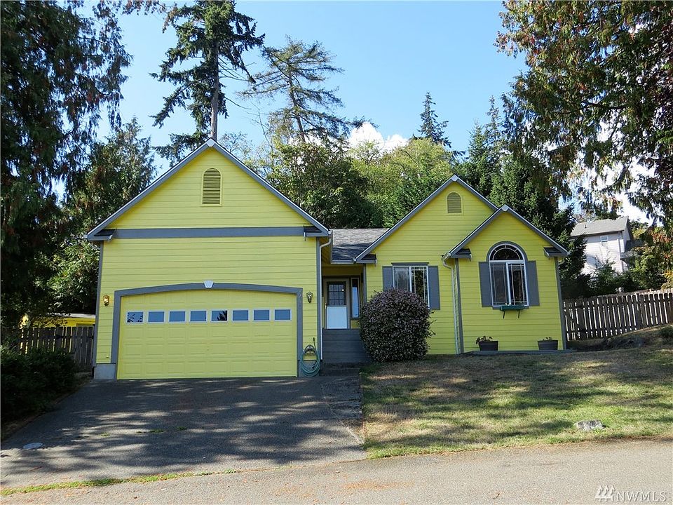 1st image of 7243 Valley Wood Pl NE