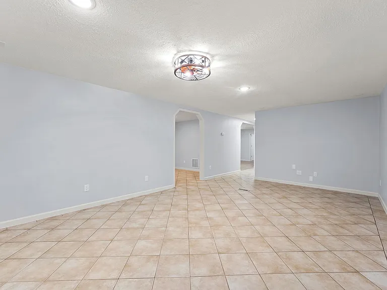 7002 Garden St — Photo 13
