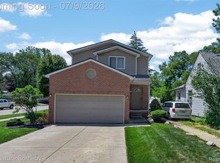 20209 Inkster Rd, Livonia, MI 48152