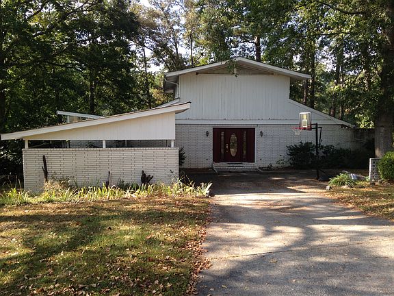 2nd image of 2708 Isle Of Pines Cir