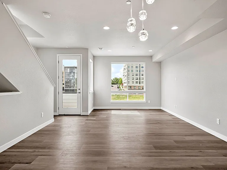 5355 W 12th Ave — Photo 13