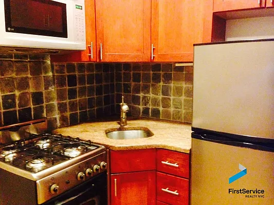 Rented by FirstService Realty (legacy) | media 7