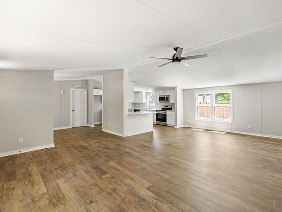 4th image of 1357 Brownswood Rd