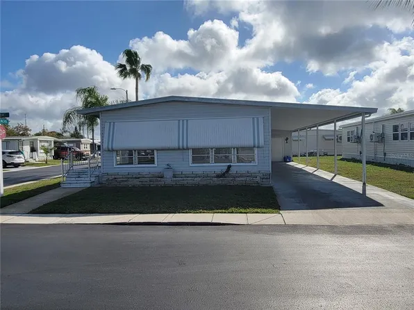 10932 Union Dr, Port Richey, FL 34668