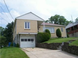11800 Center St, Irwin, PA 15642