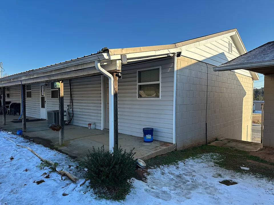 119 Springs East Rd #1