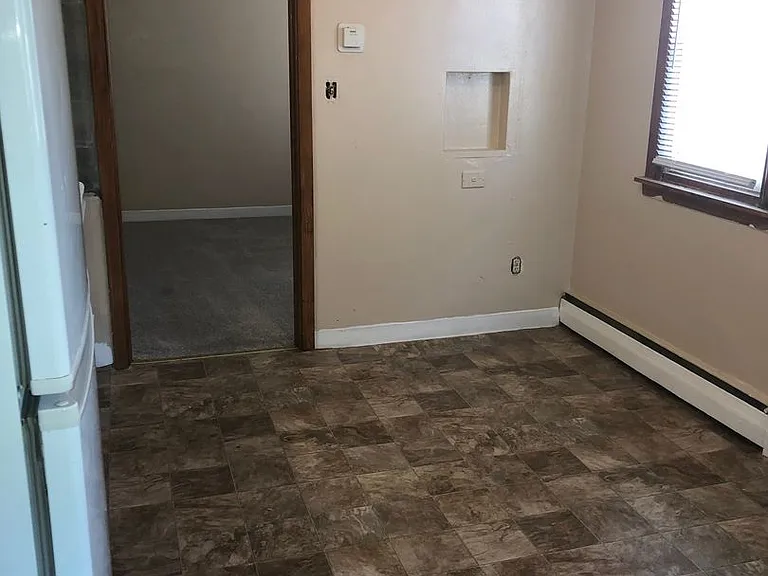 654 Stryker Ave #3 — Photo 4