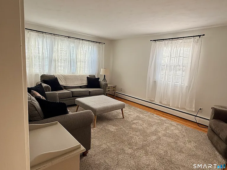 24 Dean Dr — Photo 5