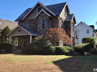 35 Maple Tree Ave APT 1, Stamford, CT 06906