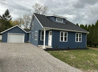 212 Claremont Rd, Vermilion, OH 44089