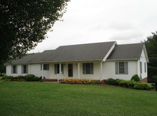 229 Rolling Hills 3rd St, McMinnville, TN 37110