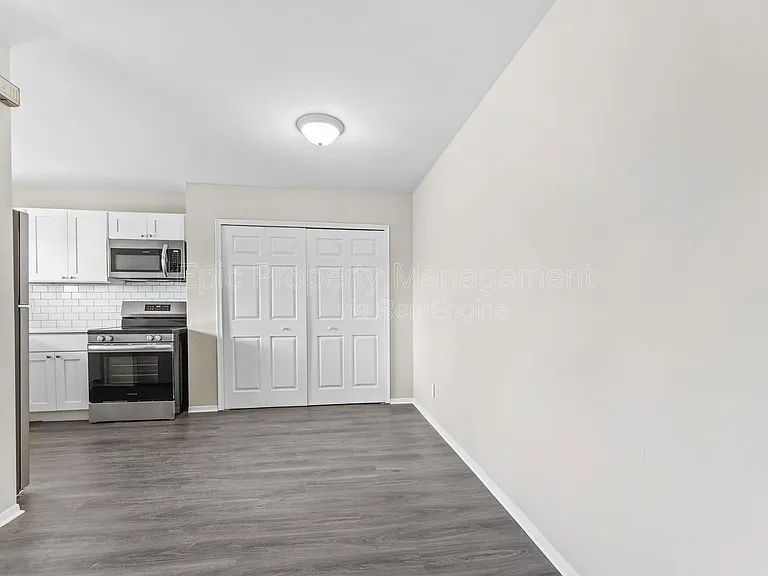 4064 Columbus St #6 — Photo 4