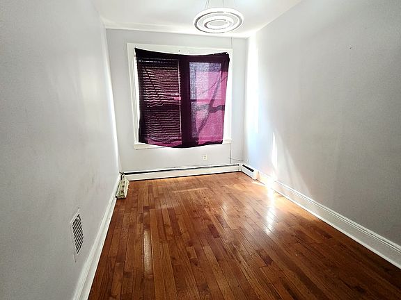 4th image of 22 Leonard St APT 1B
