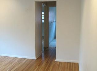 384 Laurel Ave #6, Saint Paul, MN 55102