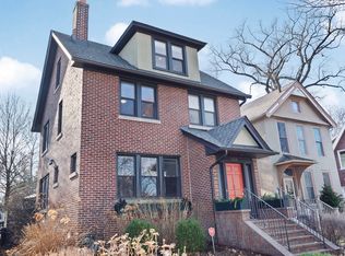 1220 Simpson St, Evanston, IL 60201