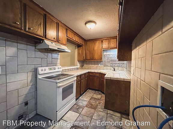 5th image of 2543 W Sycamore Ave #7322263