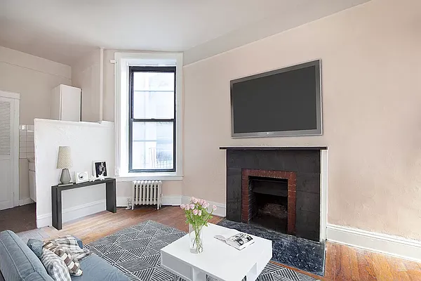 Rented by R New York | media 5