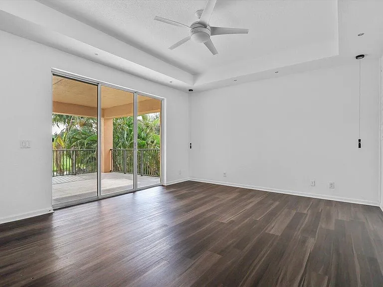 1831 Waldorf Dr — Photo 35