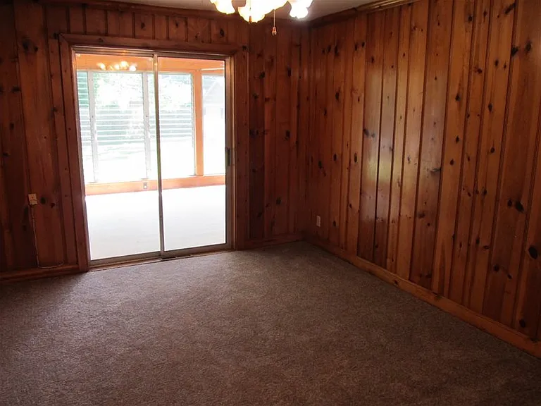 2217 Delwood Rd — Photo 10